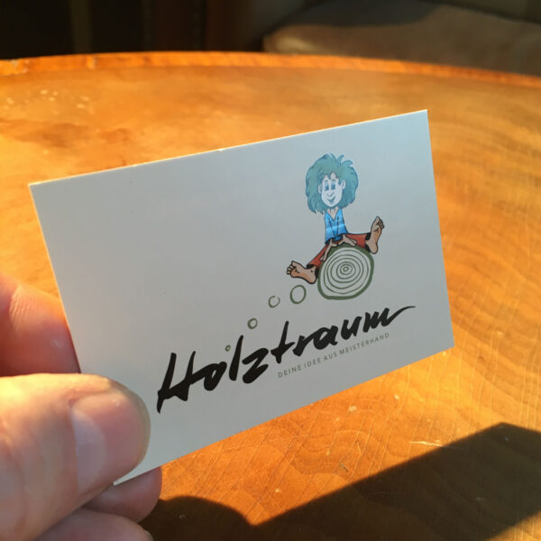 Eine Visitenkarte mit Effektlack